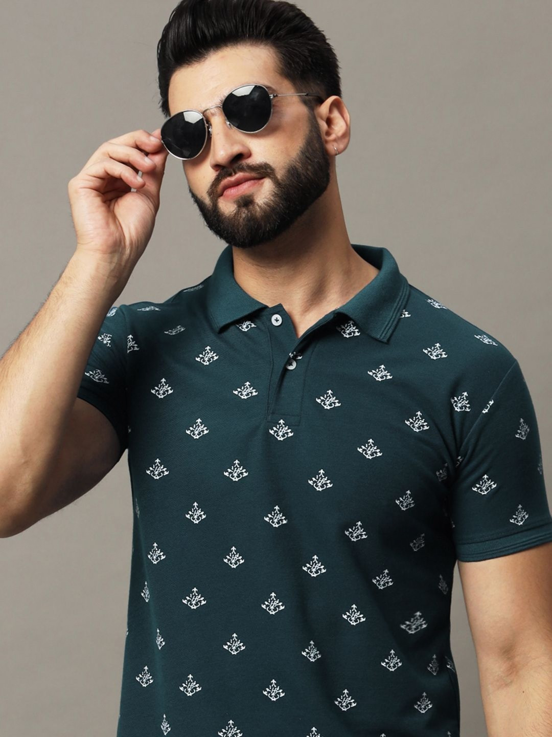 HUSHBUCKS Men Conversational Printed Polo Collar T-shirt
