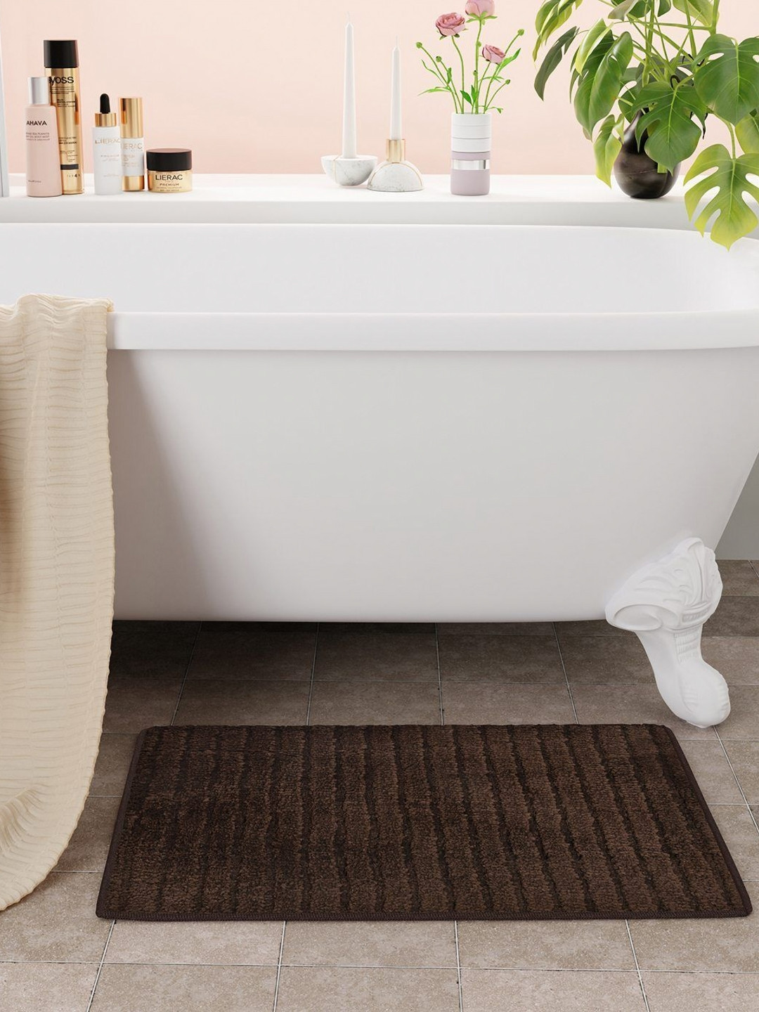 Bichauna Bali Brown & White Anti-Skid & Non-Slip Rectangular 1300-GSM Bath Rug