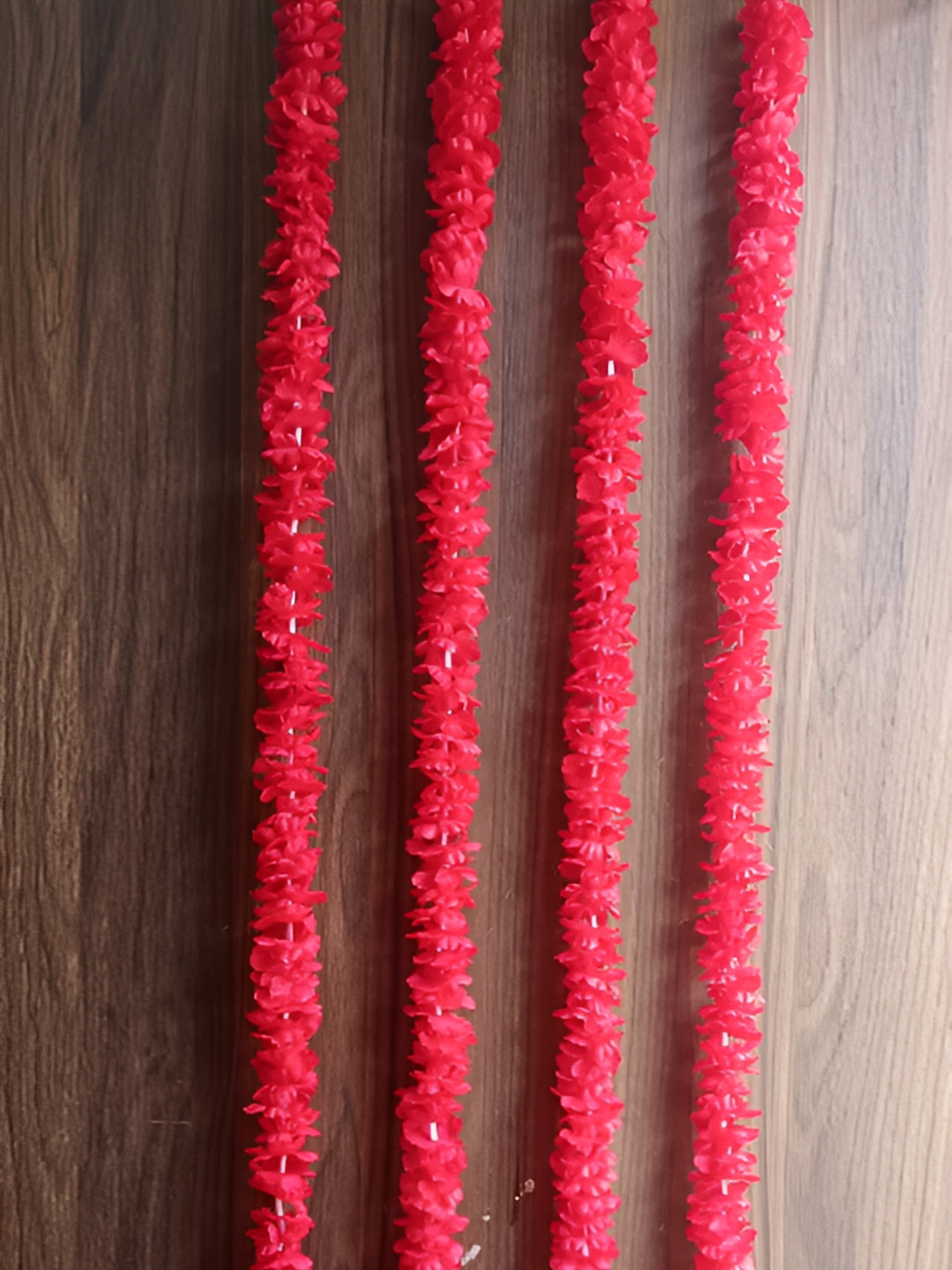 Nutts White & Red 4 Pieces Paper Gajra Hanging Garlands