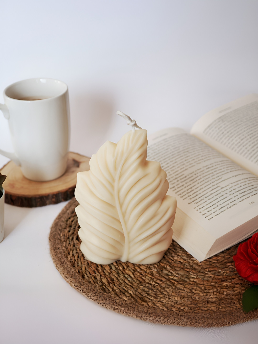 ENCEBIENCE Off White Seaweed Palm Leaf Aesthetic Candle - Cafe Mocha