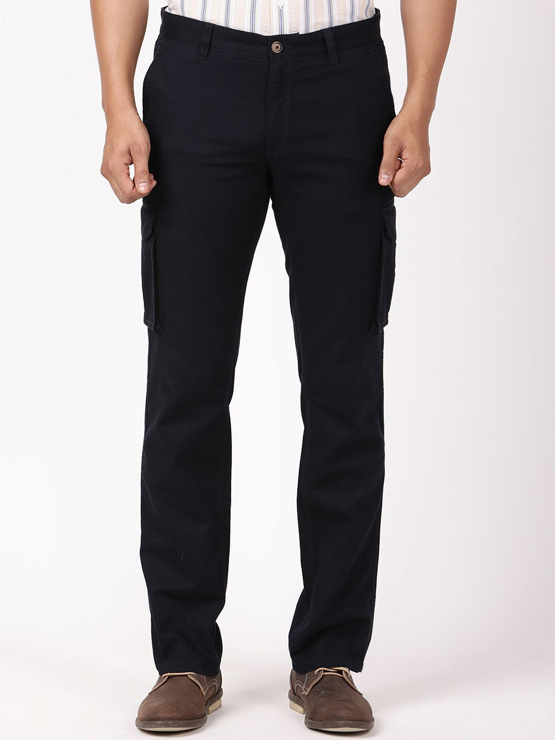 Indian Terrain Men Regular Fit Mid-Rise Kansas Cargos Trousers