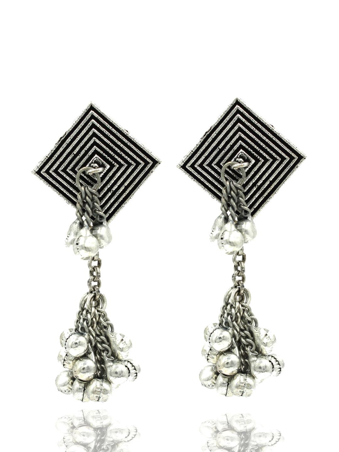 Gurjari Jewellers  Tops with Brass Gungru Earrings