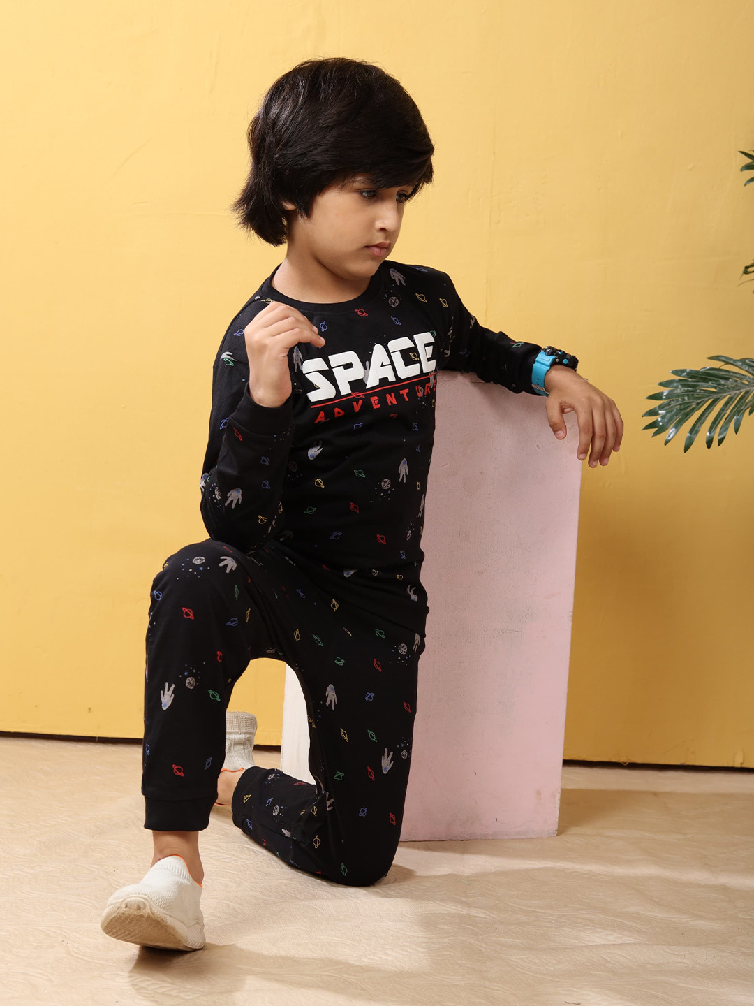 PLUM TREE Boys Space Printed Round Neck Full Sleeves Pure Cotton T-Shirt & Joggers