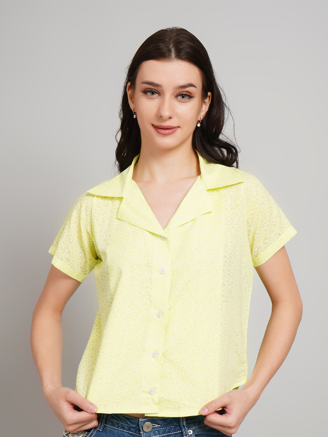 Gora Glama Comfort Floral Printed Cuban Colar Crop Casual Shirt