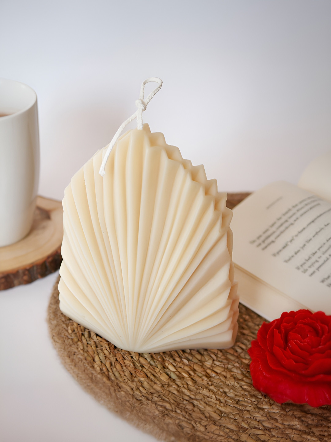 ENCEBIENCE Off White Palm Leaf Aesthetic Candle - Cafe Mocha