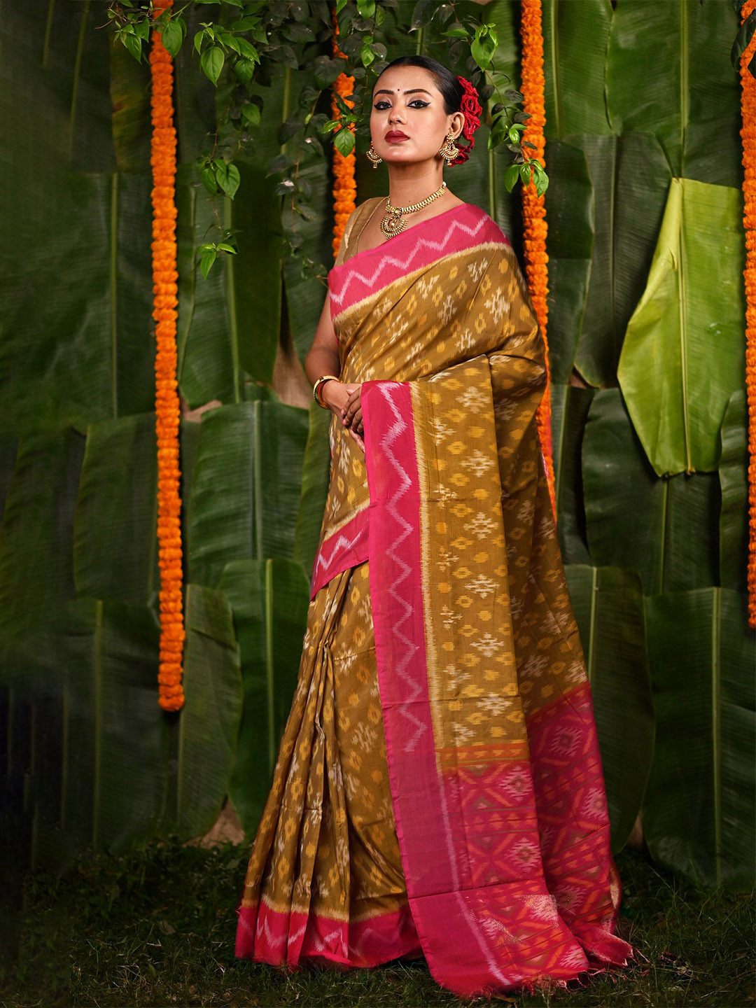 Unnati Silks Geometric Woven Design Silk Cotton Ikat Pochampally Saree