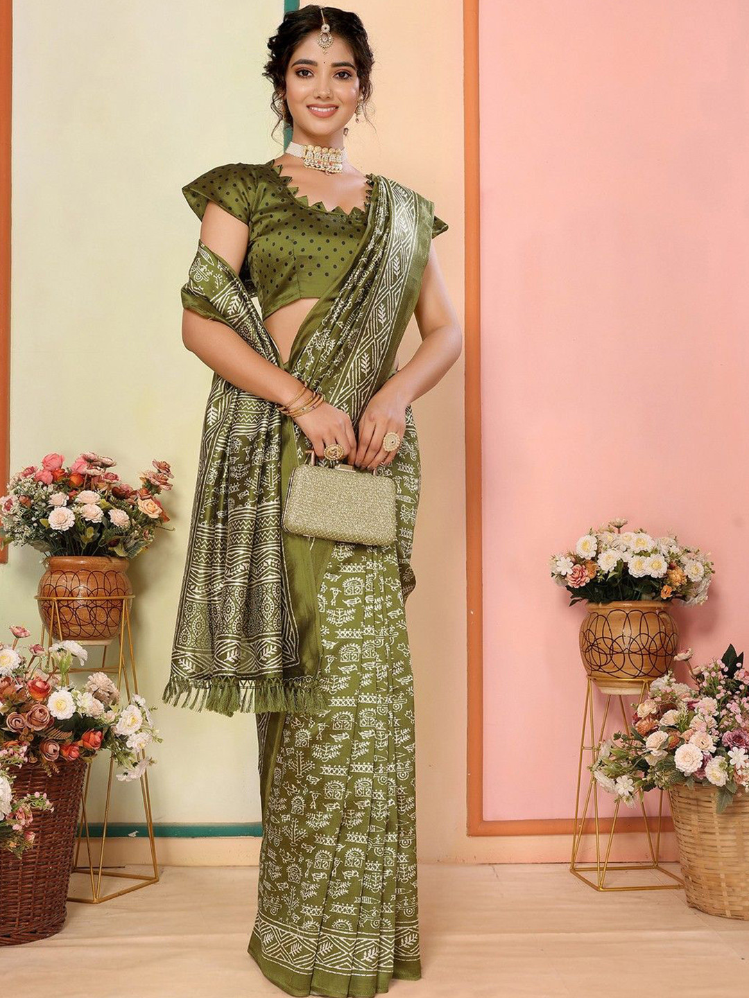 Lookmark Warli Printed Saree With Blouse Piece