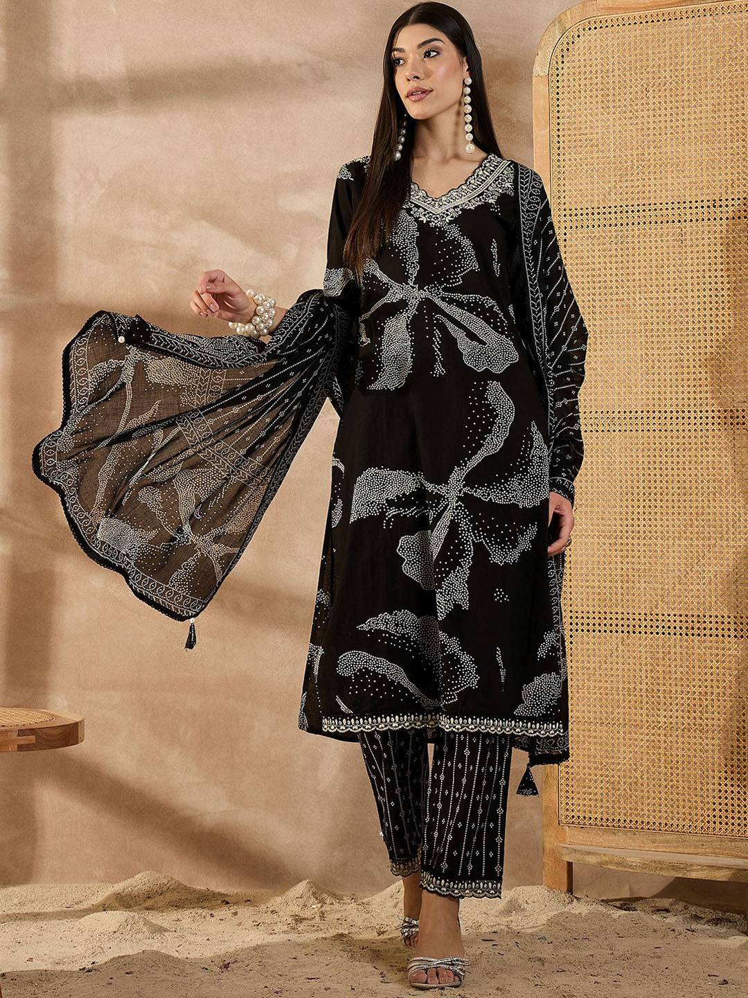 CHETI Bandhani Printed V-Neck Beads and Stones Pure Cotton Kurta With Trousers & Dupatta