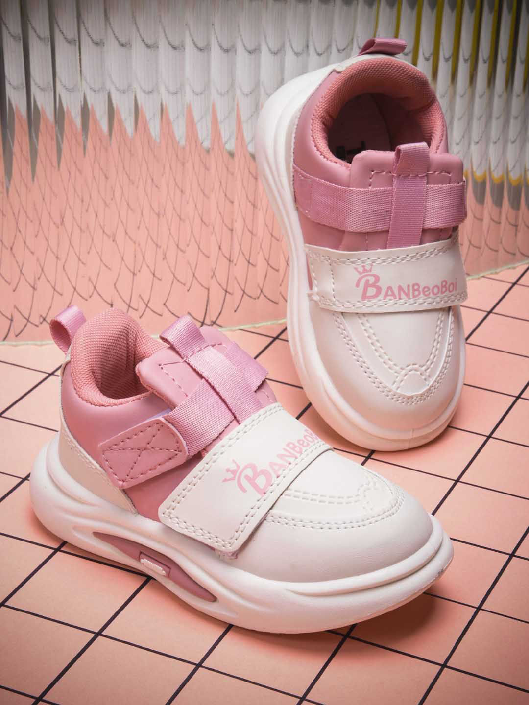 Crazyly LACOSET Girls Colourblocked Velcro Sneakers