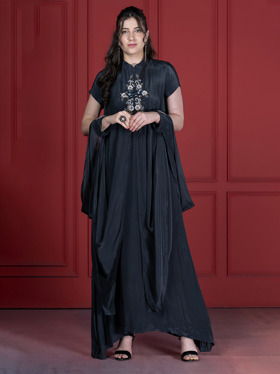 GloballyRonakRBafna Embroidered Long Cuffs Maxi Dress