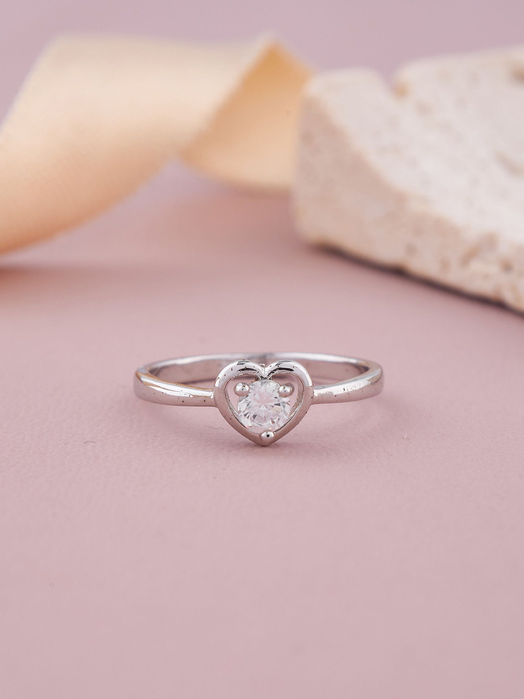 GC PREMIUM JEWELLERY  Silver-Plated Heart-Shaped Crystal Center Piece Finger Ring