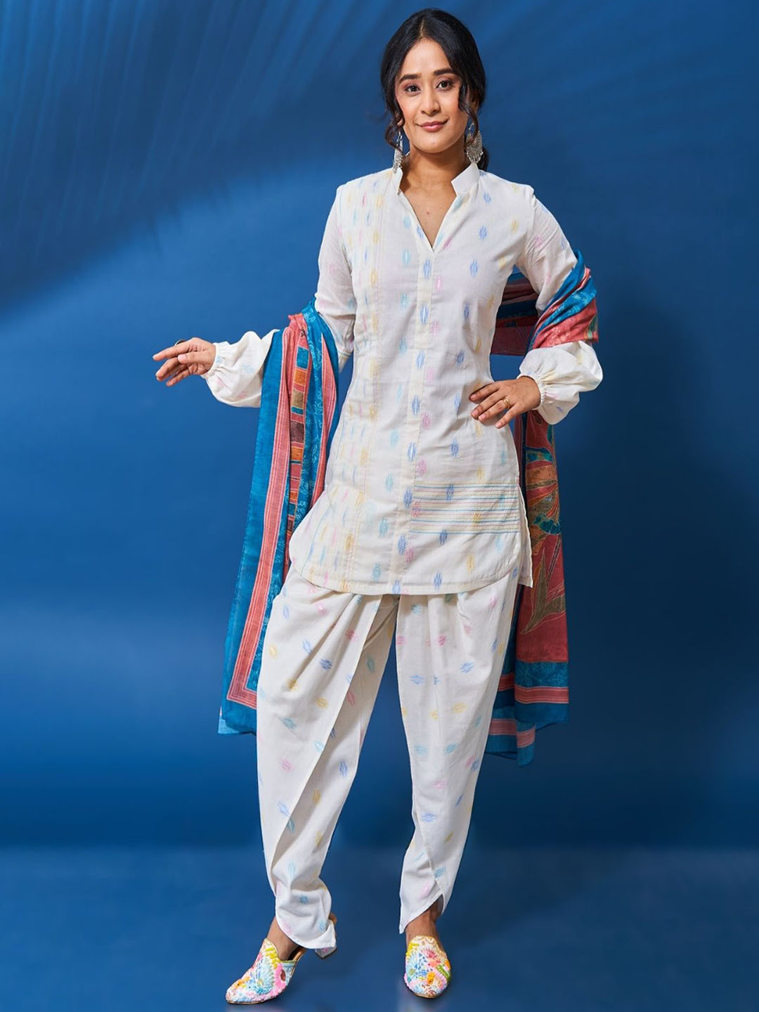 Tanoti Printed Pure Cotton Mandarin Collar Straight Kurti With Dhoti Pants & Dupatta