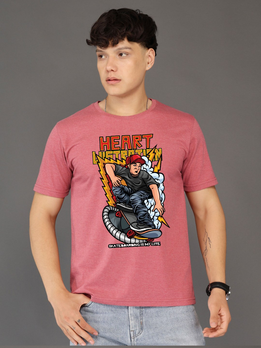 BRAWNY BATTLER Men Printed Slim Fit T-shirt