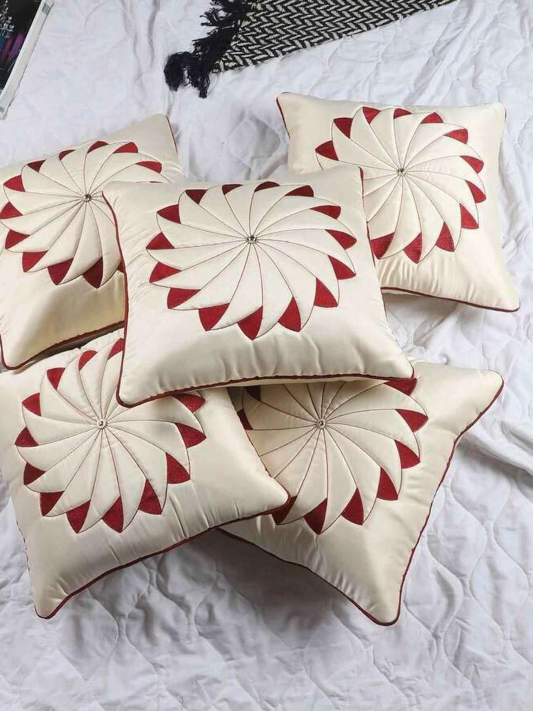 JDX Cream-Coloured & Red 5 Pieces Geometric Square Cushion Covers