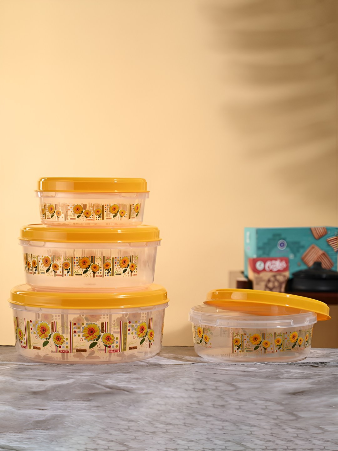 Aura Transparent 4 Pieces Printed Easy To Clean Round Box Containers