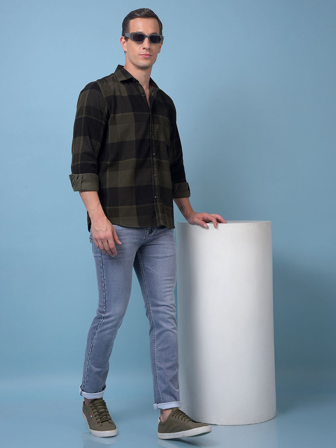 Crimsoune Club Men Classic Slim Fit Checked Casual Corduroy Shirt