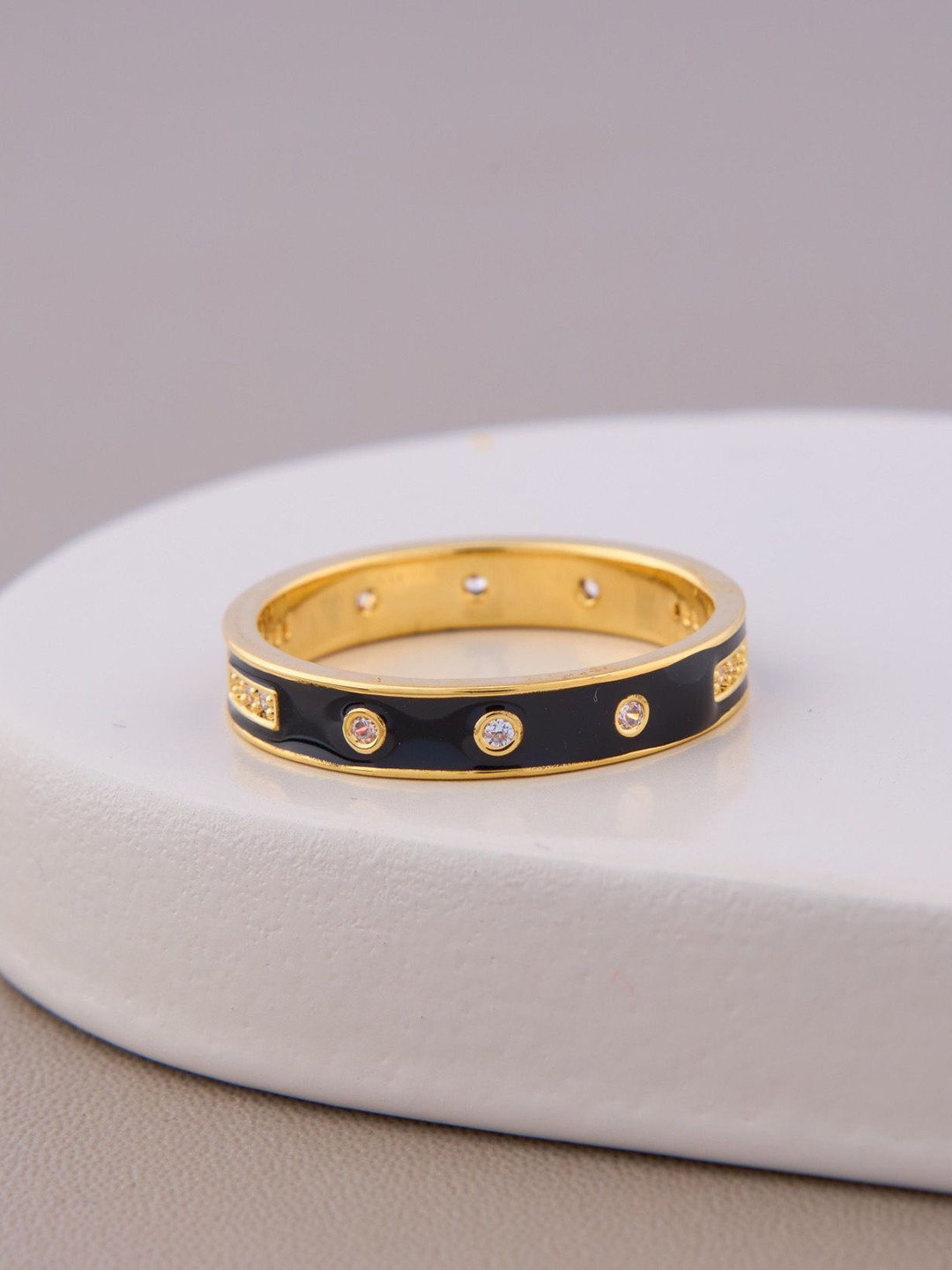 GC PREMIUM JEWELLERY Gold-Plated Black Enamel & White CZ Studded Band Ring