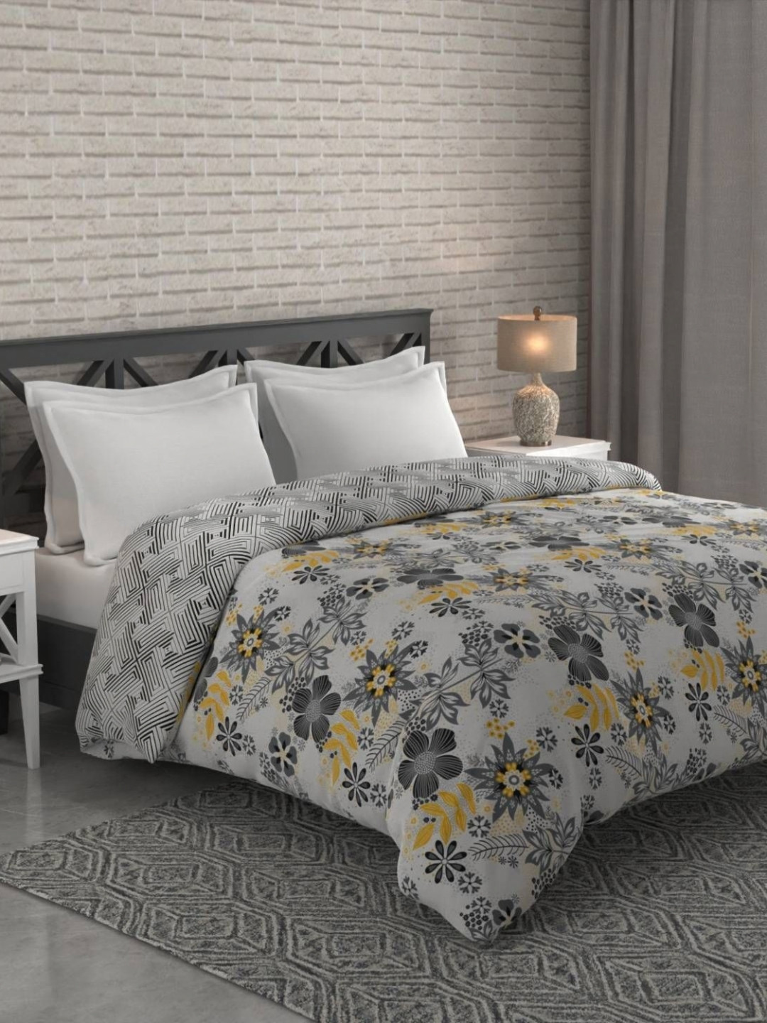 Bichauna Malhar Yellow & Black Floral Printed Cotton AC Room 120 GSM Double Bed Comforter