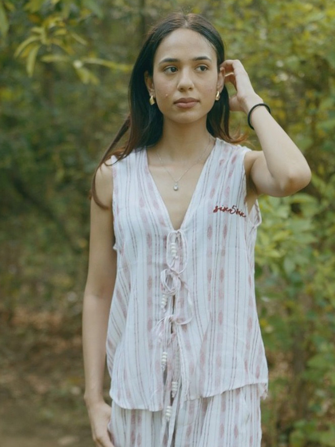 SIX5SIX Women Sauna Striped V-Neck Pockets T-shirt