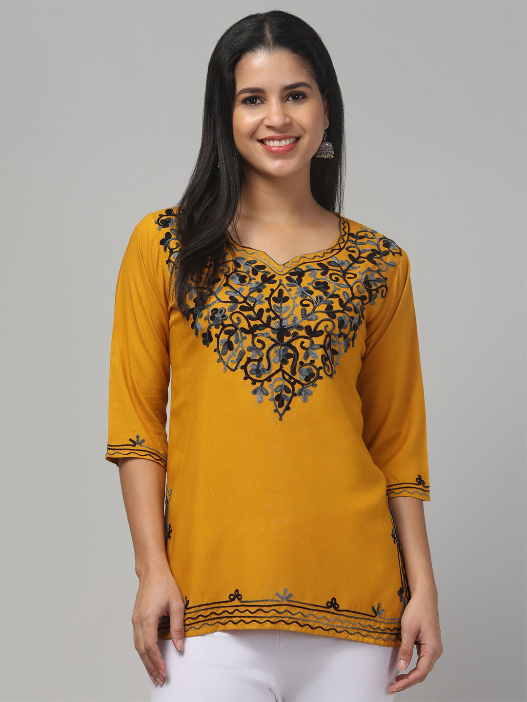 ILMA CREATION Women Floral Embroidered  Kurti