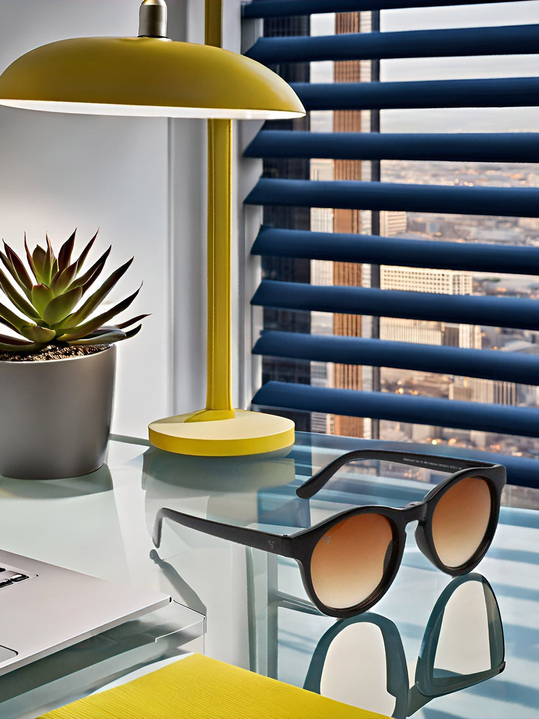 SUNNIES Unisex  Round Sunglasses with UV Protected Lens SNS-016-C3(O)