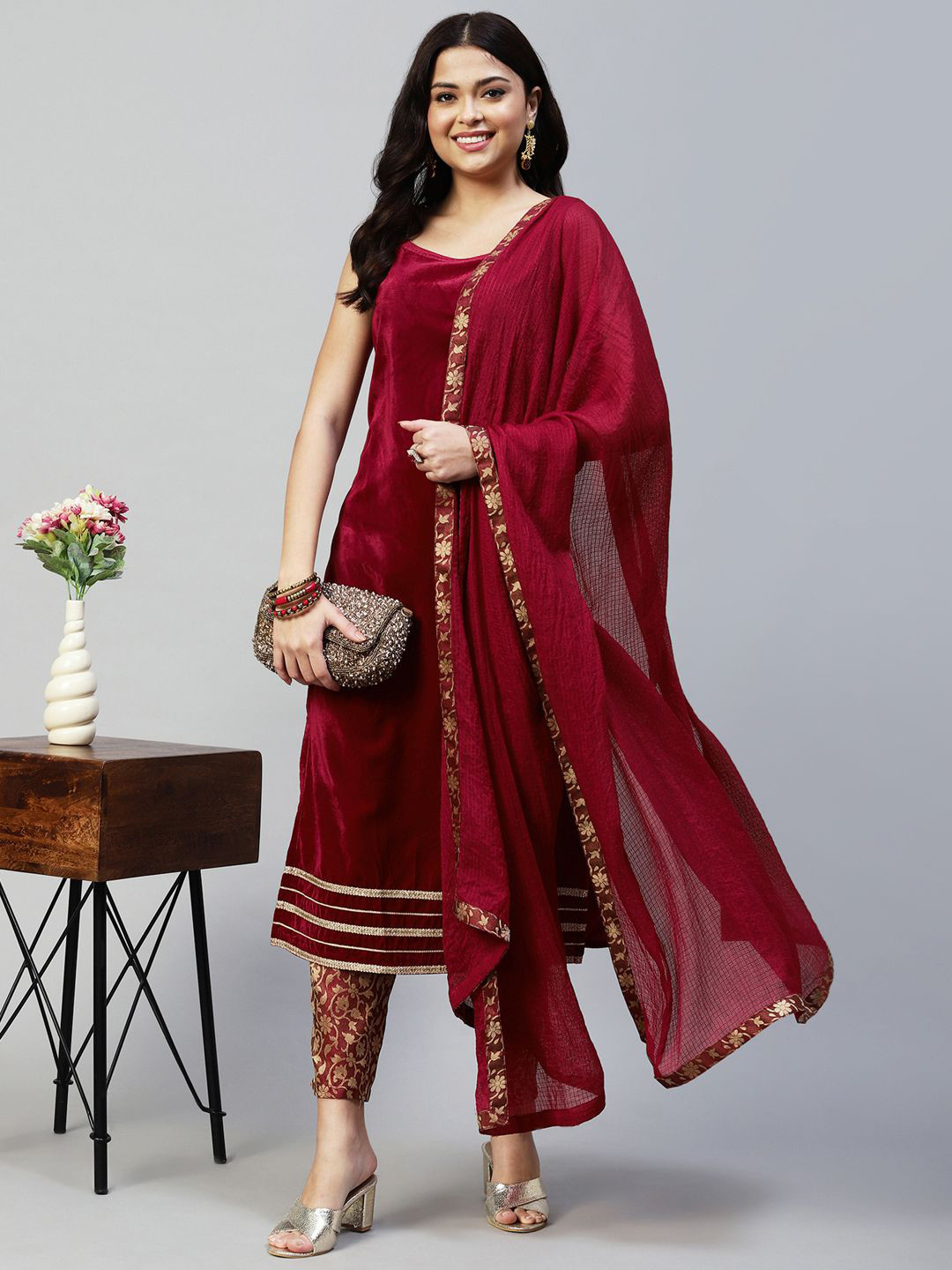 SANISA Velvet Brocade Sleeveless Straight Kurta With Trousers & Dupatta