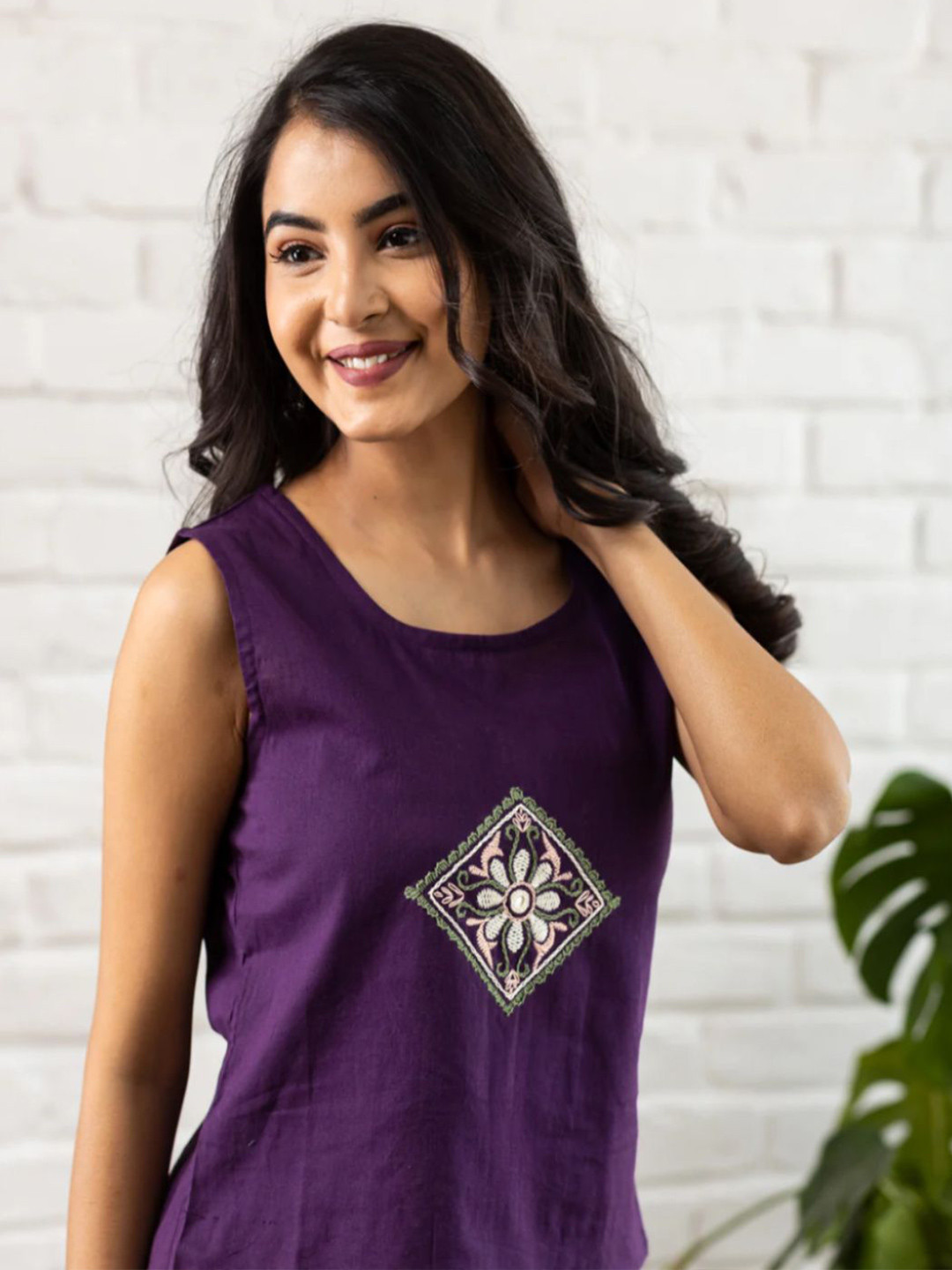 JEMCY Embroidered Round Neck Cotton Top