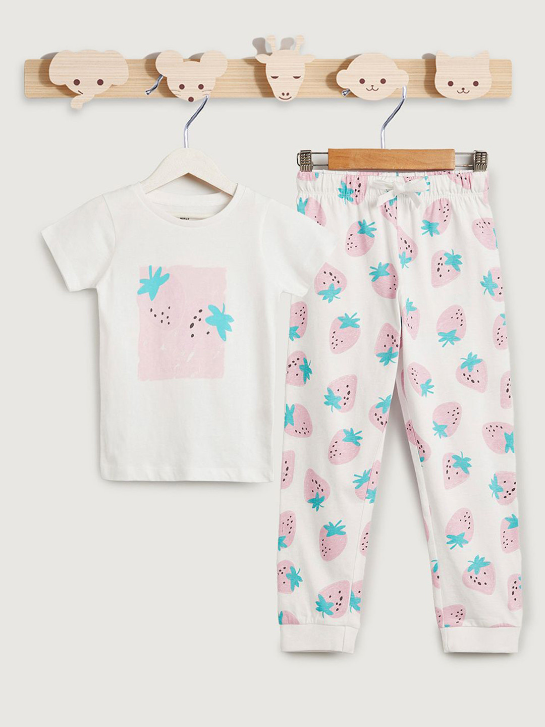 Juniors by Babyshop Girls Berries Printed Pure Cotton T-shirt With Pyjamas