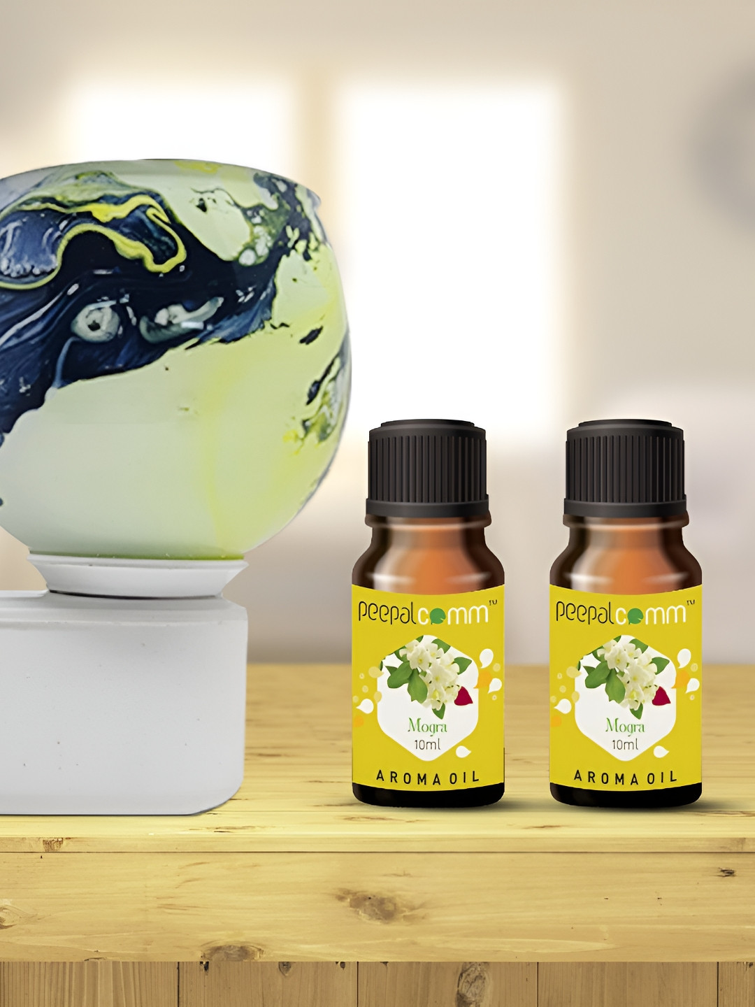 PEEPALCOMM Set Of 3 Marble-Printed Electric Aroma Oil Diffuser With Scented Oils