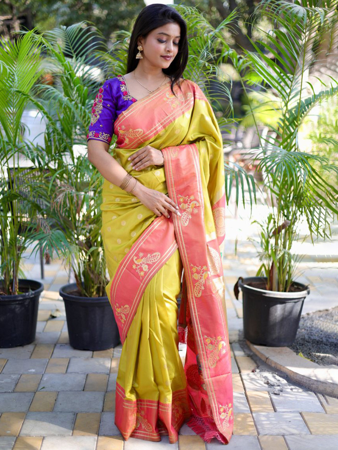 Royal Rajgharana Saree Mohini _Lemon Ethnic Motifs Woven Design Paithani Sarees