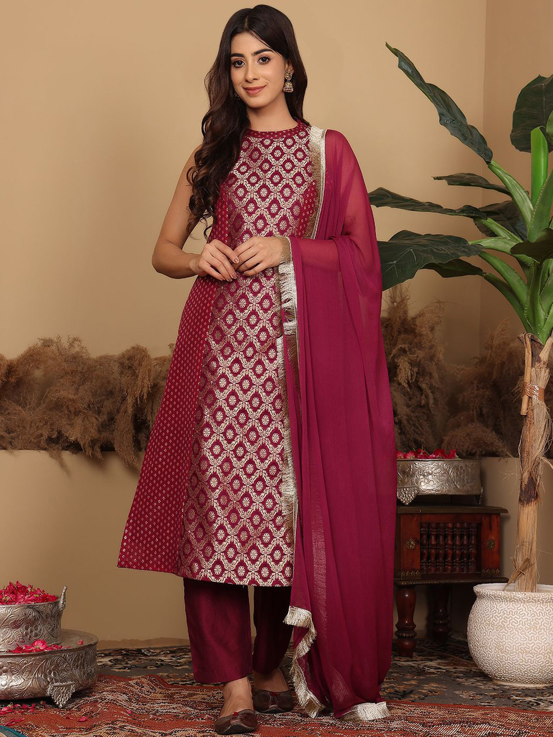 all about you Floral Woven Design Halter Neck Kurta With Trousers & Dupatta