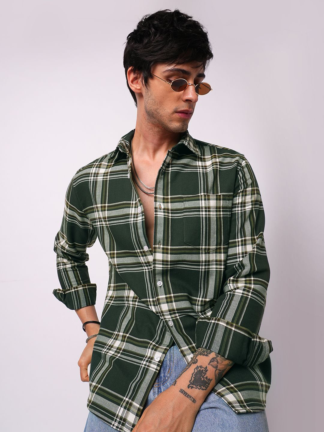 VASTRADO Classic Evergreen Broad Checked Slim Fit Pure Cotton Casual Shirt