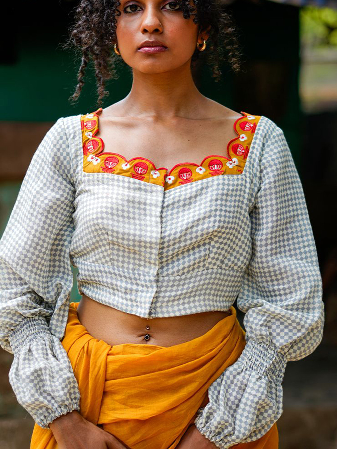 Prathaa Ira Women Embroidered & Checked Pure Cotton Saree Blouse