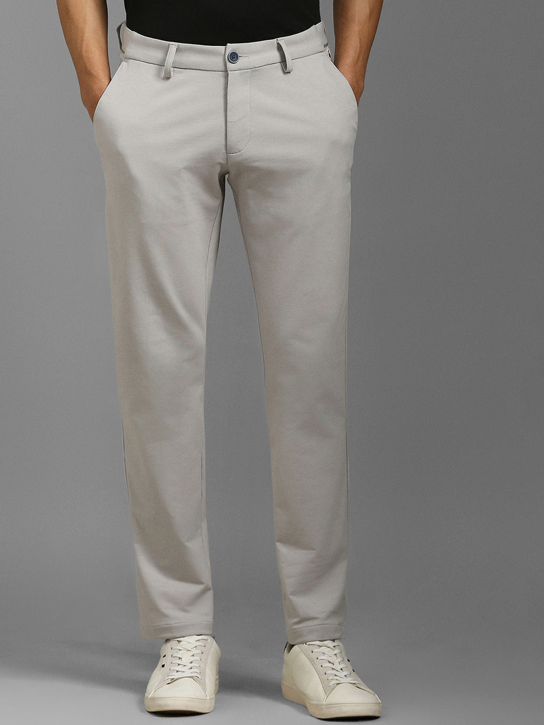 Louis Philippe Sport Men Solid Slim Fit Mid-Rise Flat-Front Regular Trousers