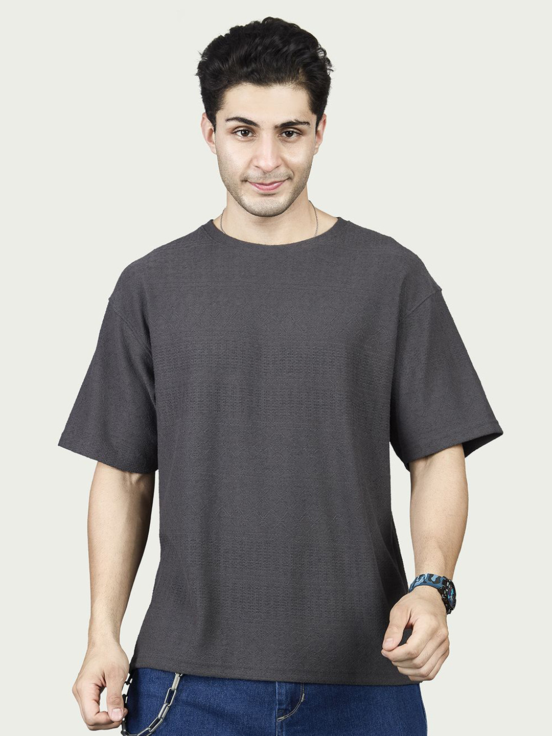 BE POSITIVE Men Applique T-shirt