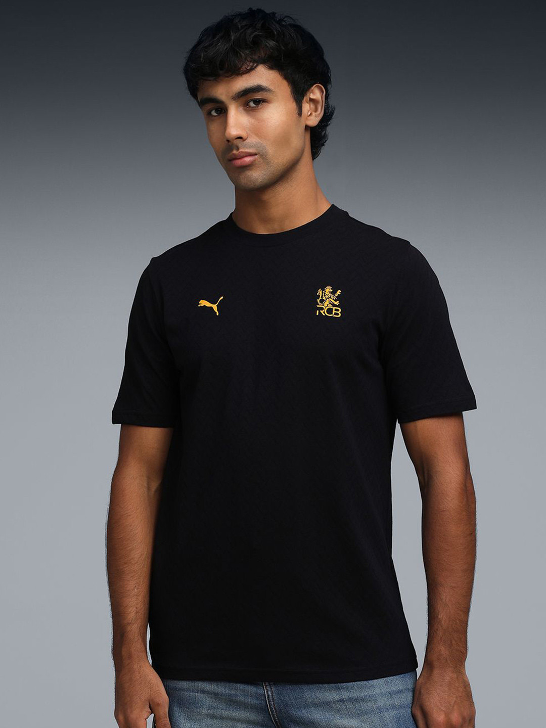 Puma RCB  Pure Cotton Team Logo Classic Round Neck T-Shirt