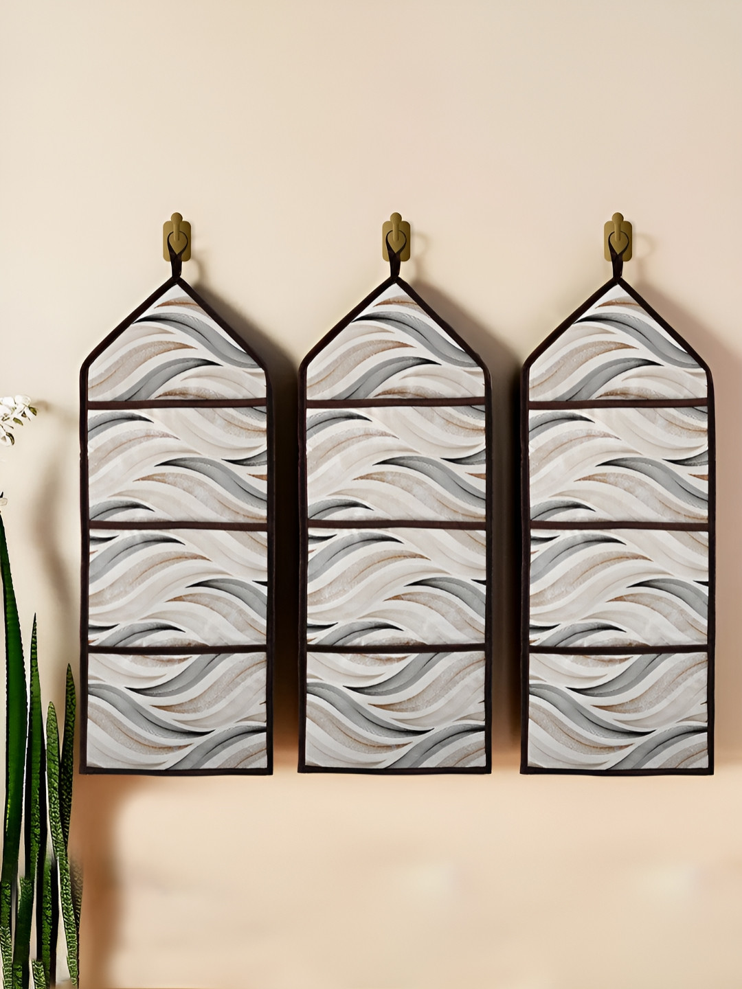 Aura Cream-Coloured 3 Pieces Wave-Design 3 Multi-Purpose Pocket Wall Hanging Organizers