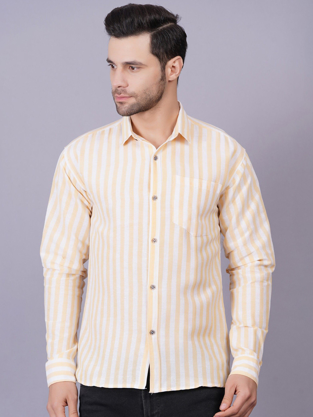 QUMASH FASHION Men Regular Fit Vertical Striped Casual Shirt