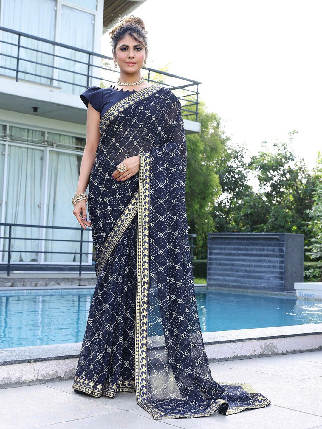 Lookmark Bandhani Pure Georgette Celebrity Bandhani Saree with Matching Blouse Piece