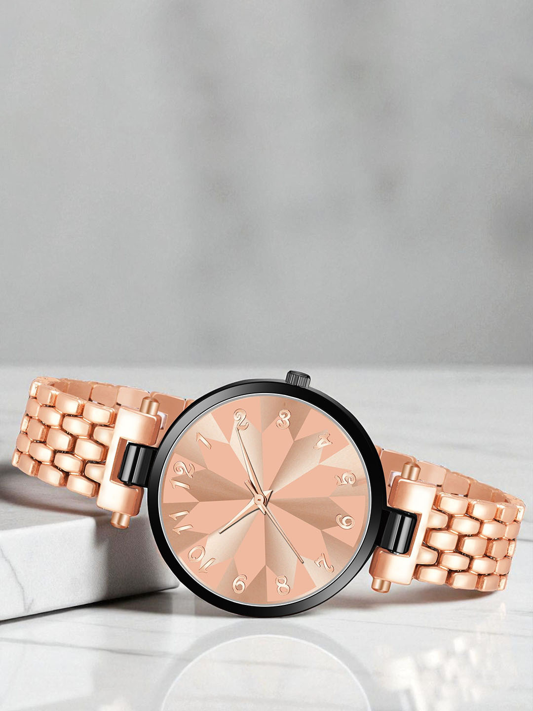 LORENZ Women Patterned Brass Dial & Stainless Steel Straps Analogue Watch AS-127A