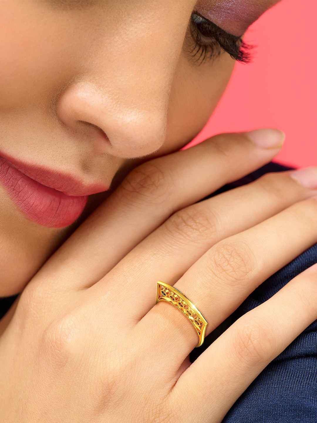 Joyalukkas Women Vivid Charm Cascade 22 Kt Gold Ring 2.27gm