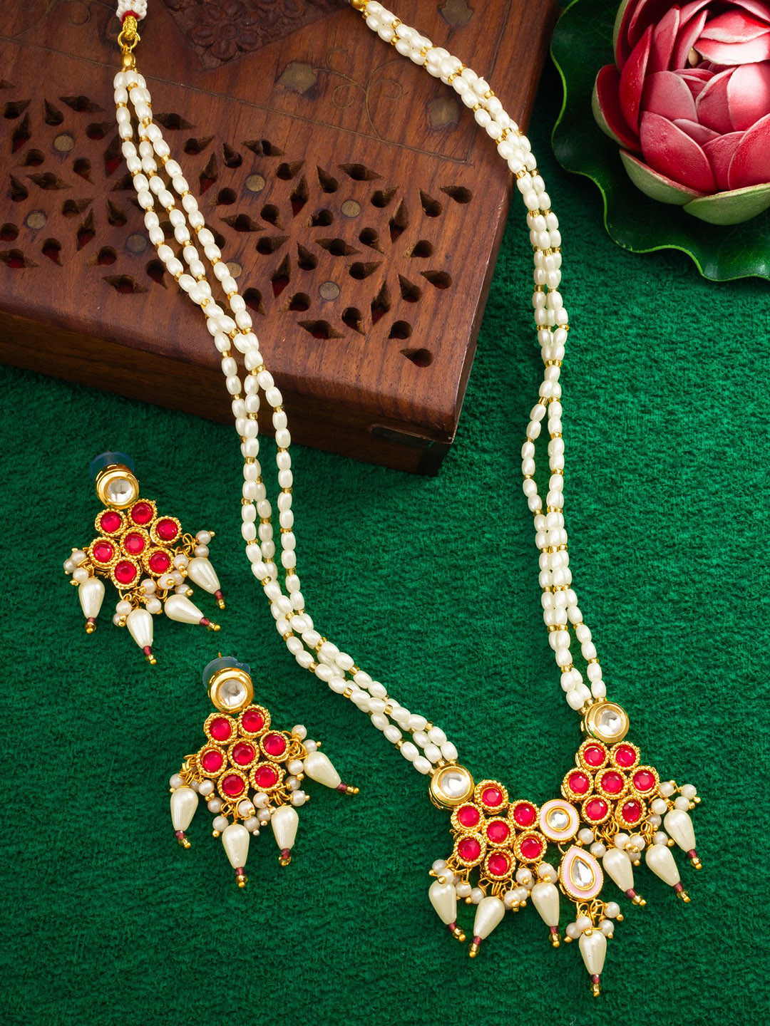aadita Gold-Plating Pearls-Beaded & Stone -Studded Temple Jewellery Set