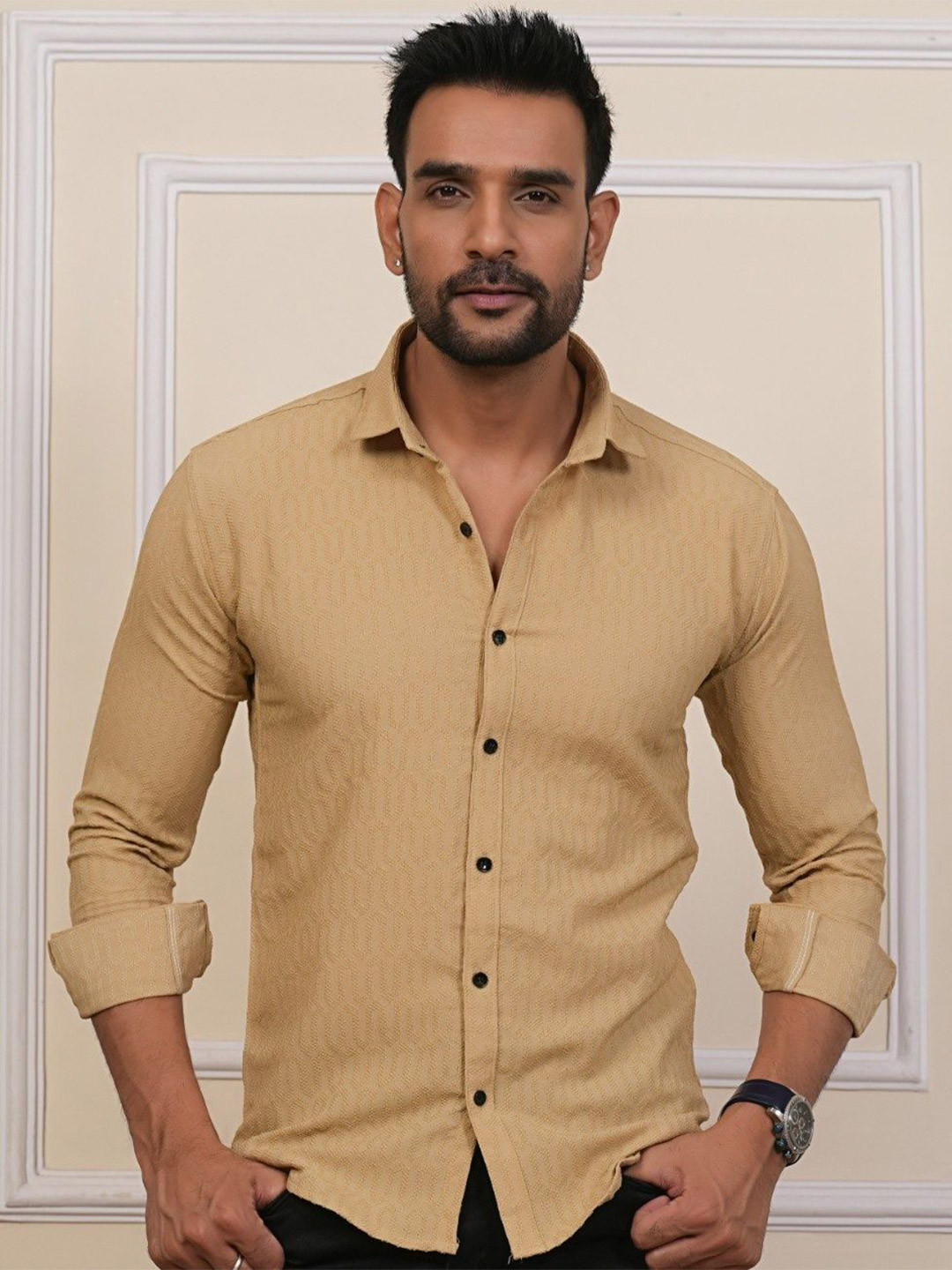 BADLAND Men Classic Textured Spread Collar Casual Shirt