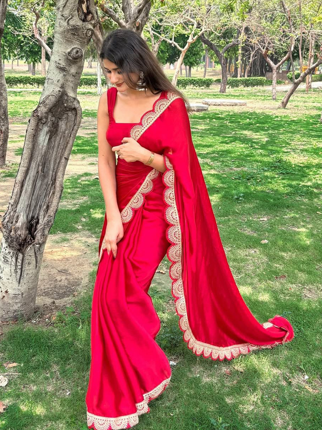 zinzraa Zari Embroidered Border Tissue Jimmy Choo Saree