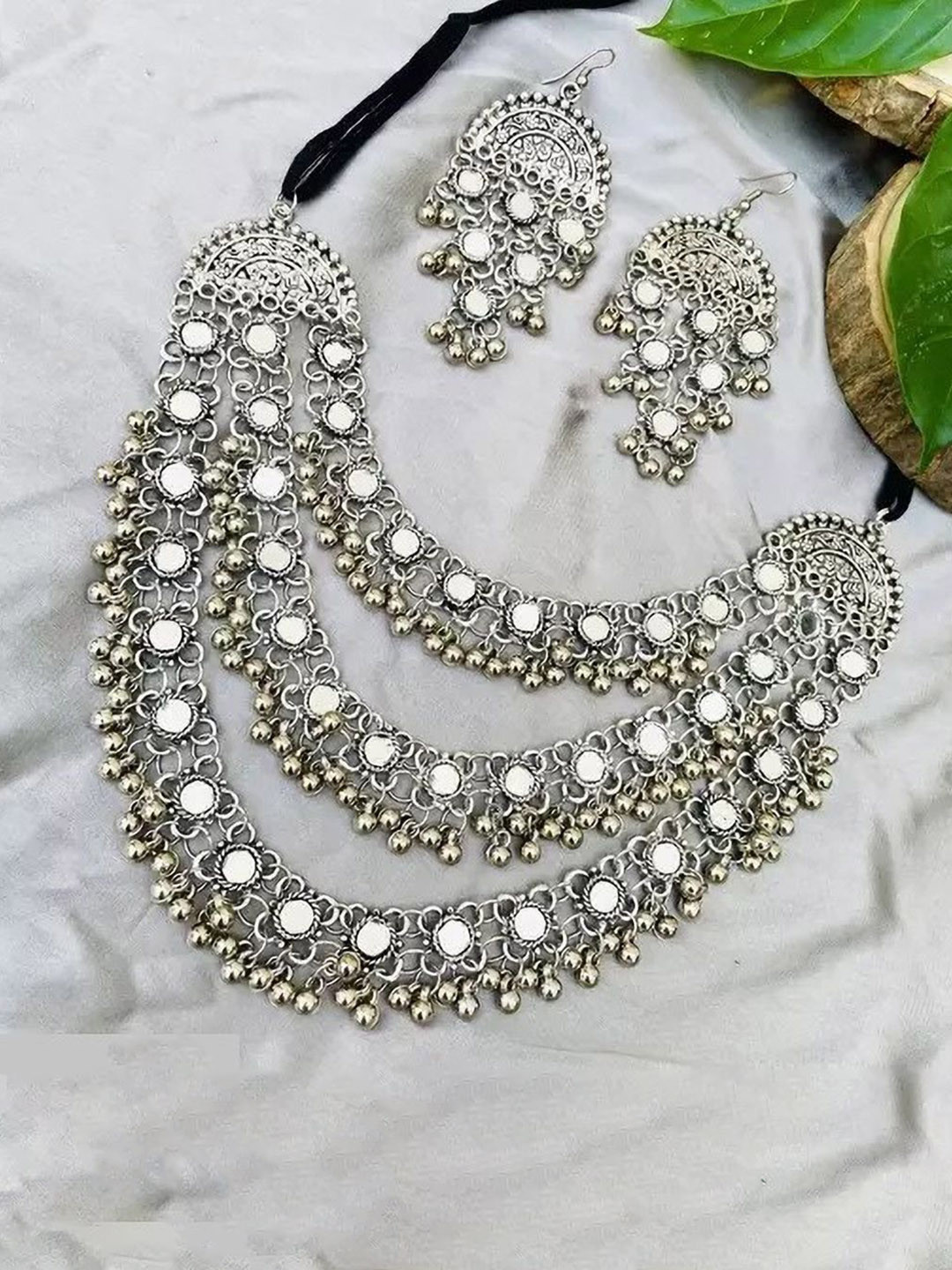 Samridhi DC Women Mirror-Studded & Beaded 3-Layer Jewellery Set