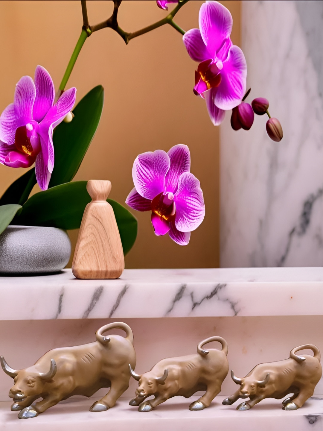 SANKALAN CREATIONS Brown Bull Figurine Showpiece