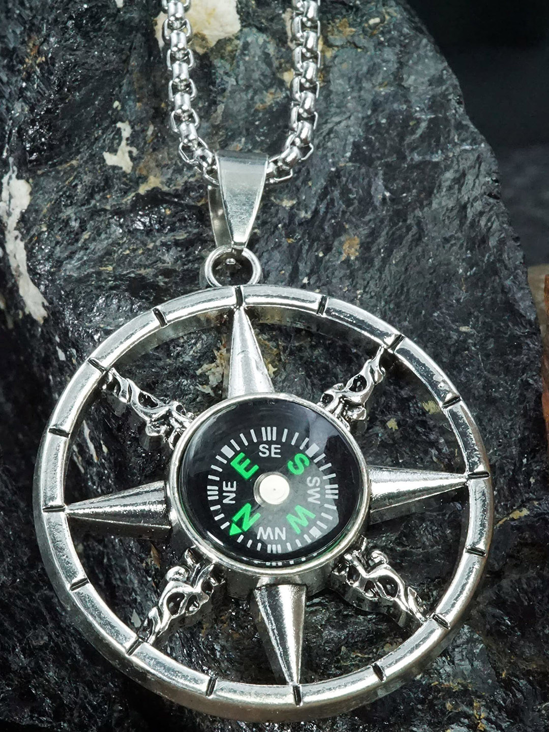 THE MEN THING Unisex Stainless Steel Circular Pendants with Chains