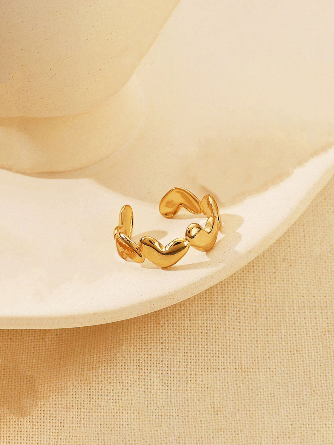 Designs & You Gold-Plated Criss Cross Shaped Adjustable Finger Ring