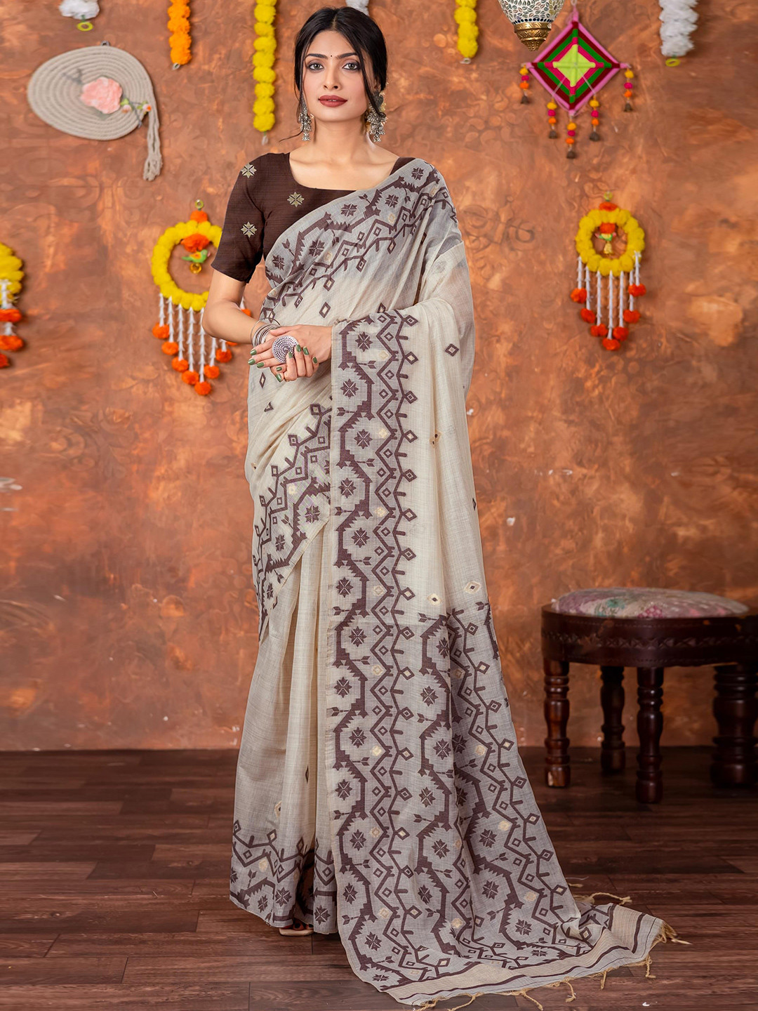 ISHIKA FAB Ethnic Motifs Zari Jamdani Saree