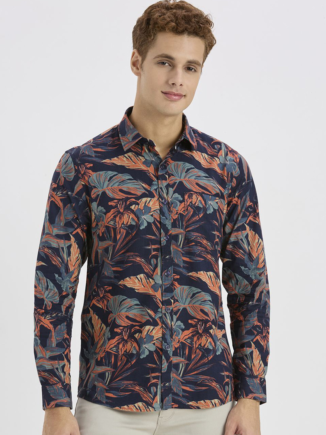 ROCKING SWAMY Men Floral Printed Regular Fit Spread Collar Casual Shirt